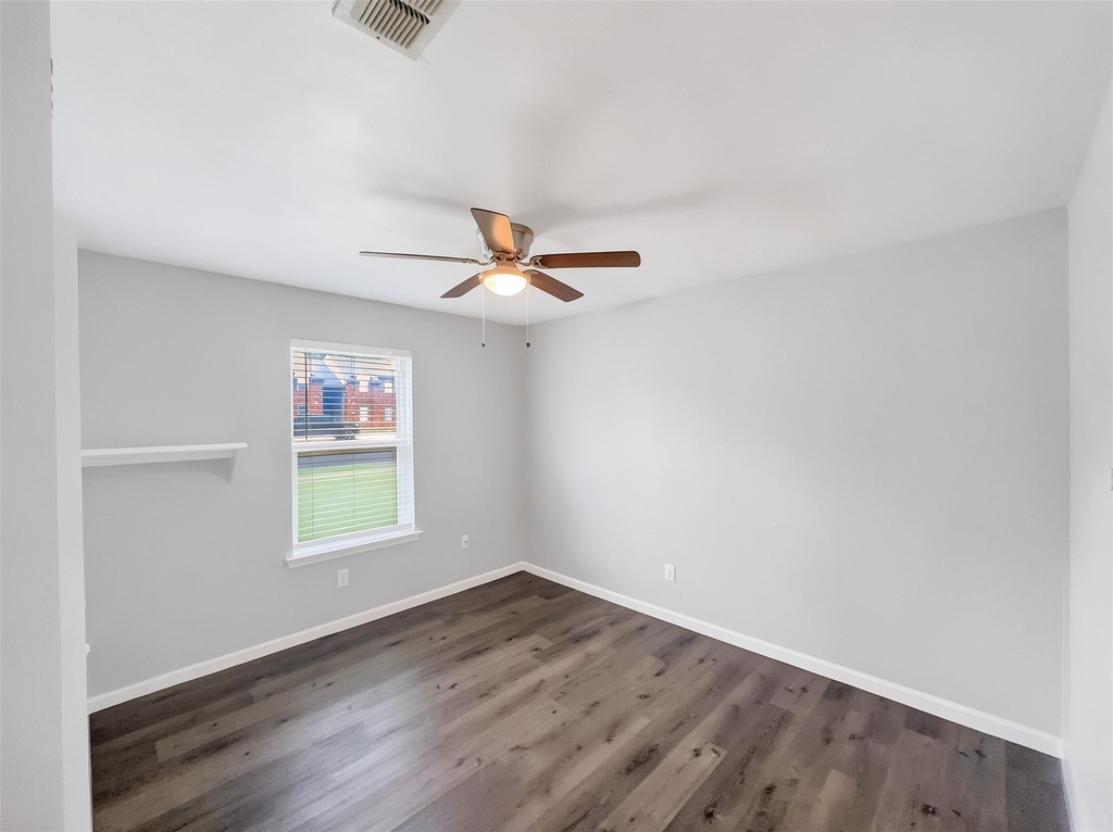 109 N Heights Drive - Photo 11