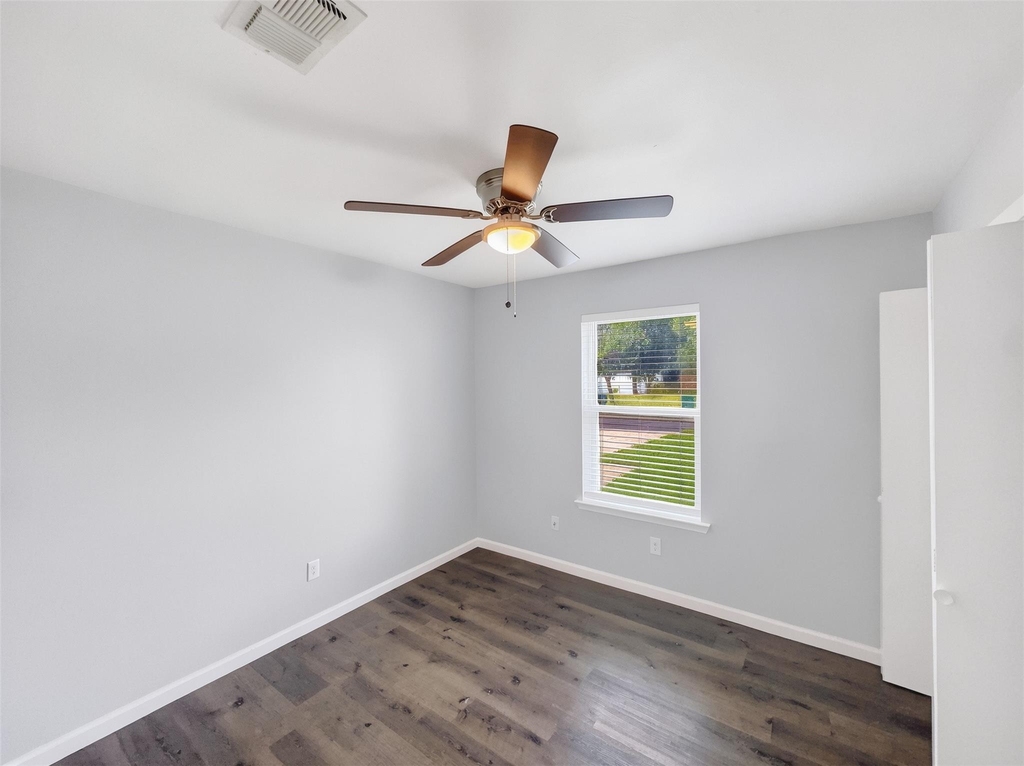 109 N Heights Drive - Photo 6