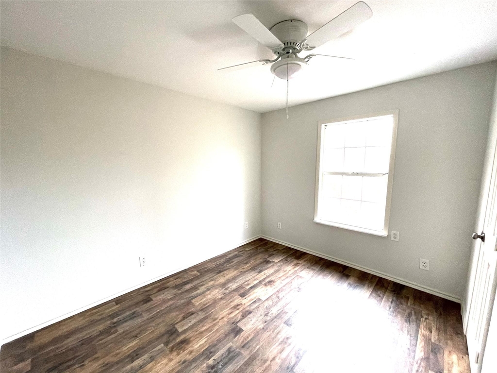 812 Sundance Drive - Photo 11