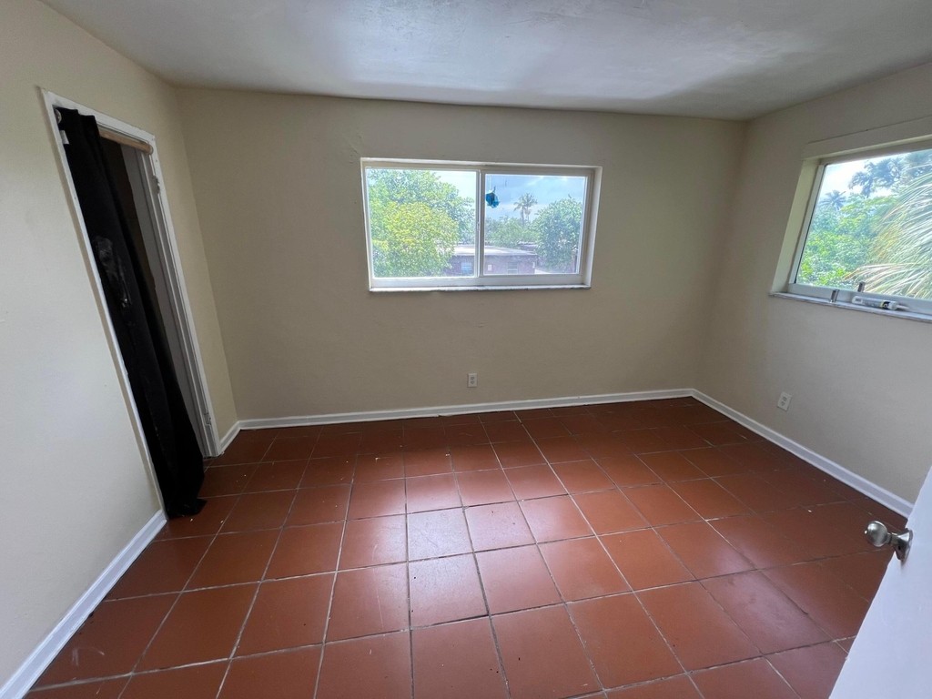 800 Nw 11th Avenue - Photo 11