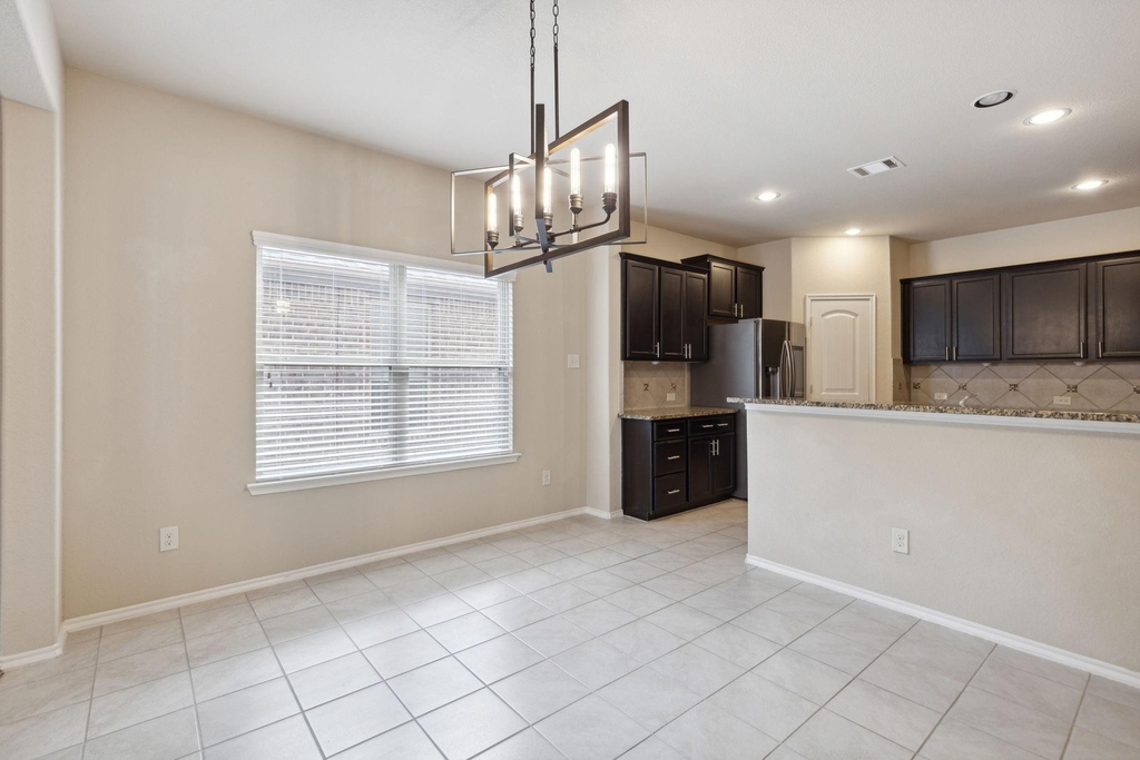 812 Gray Fox Drive - Photo 10