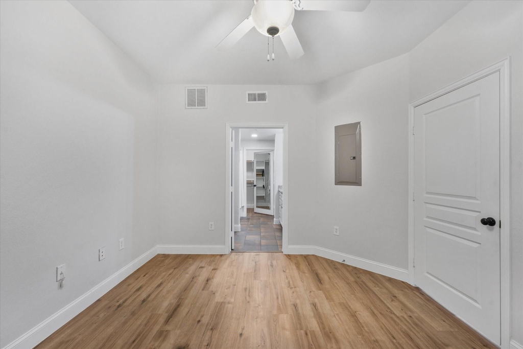 330 Las Colinas Boulevard E - Photo 12