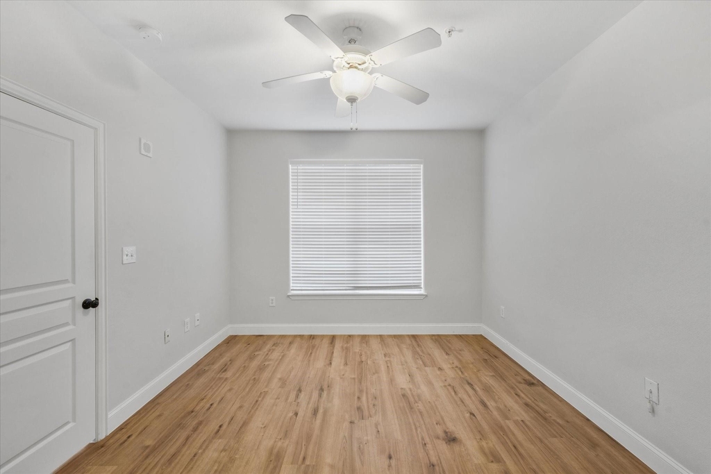 330 Las Colinas Boulevard E - Photo 11