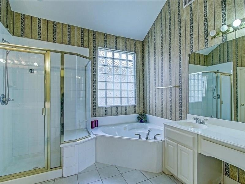 1617 Thompson Drive - Photo 6