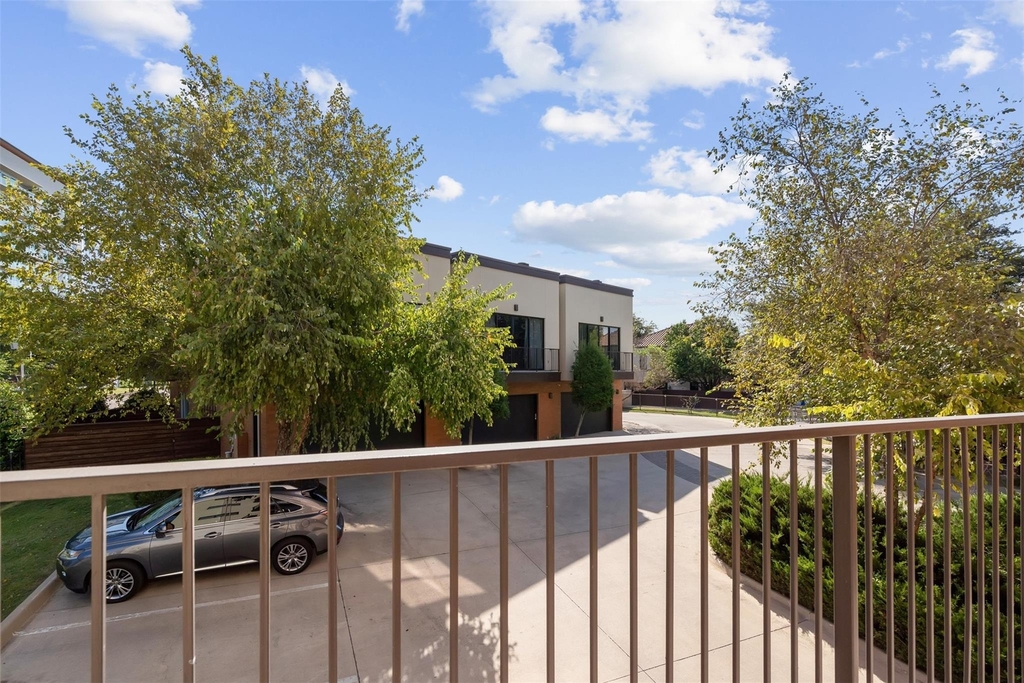 2608 Museum Way - Photo 25