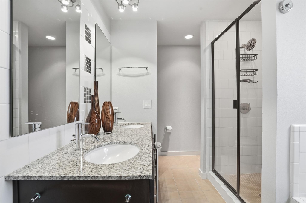 2608 Museum Way - Photo 14