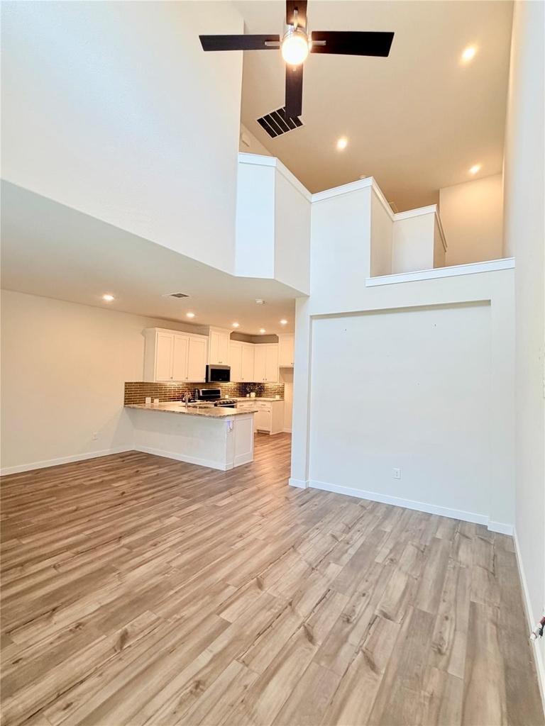 1370 Madison Avenue - Photo 1