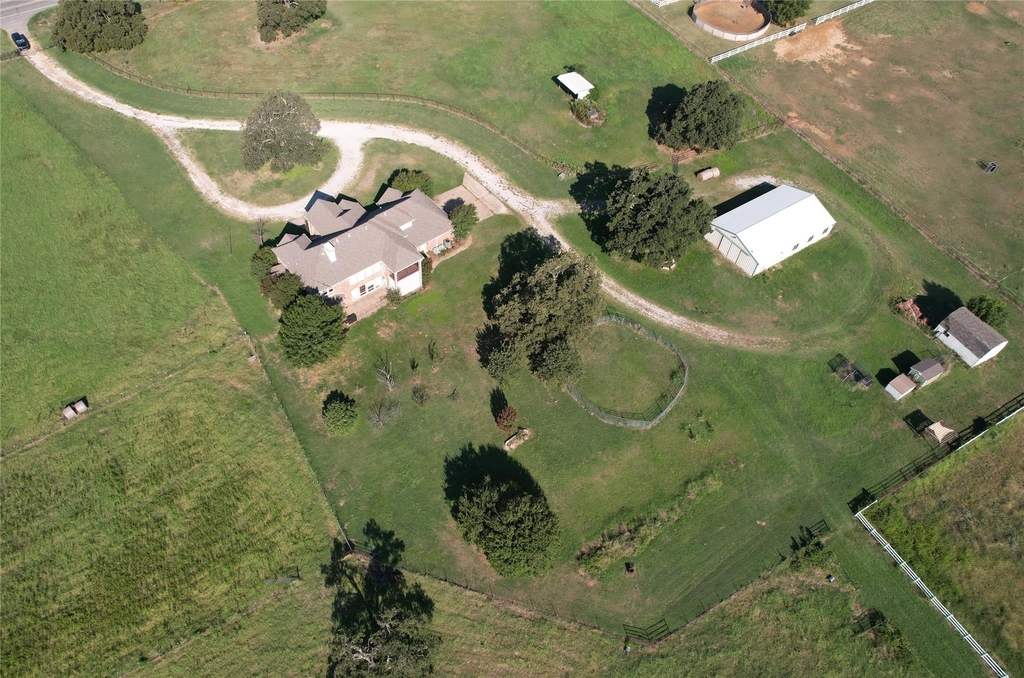 5700 Fm 424 - Photo 7
