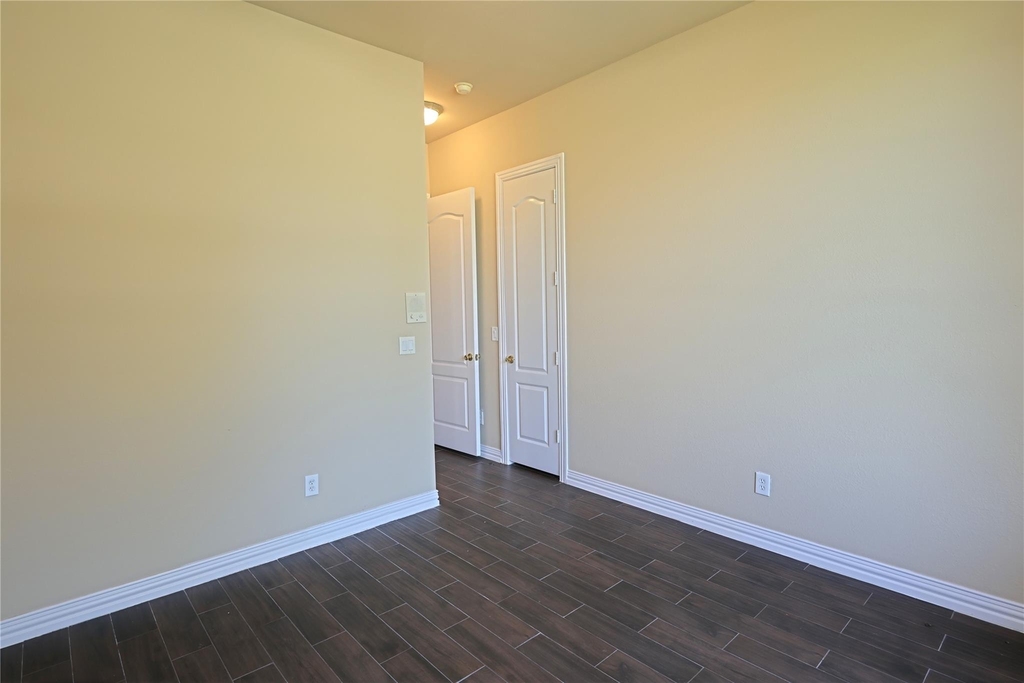 5700 Fm 424 - Photo 23