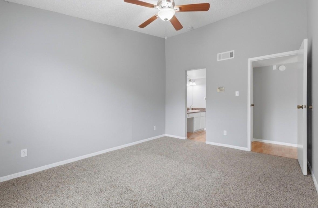 2120 El Paseo Street - Photo 5