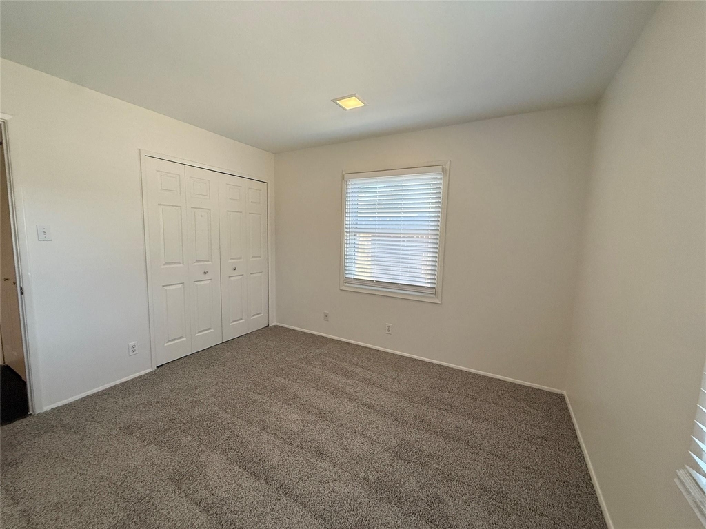 818 Fontana Avenue - Photo 11