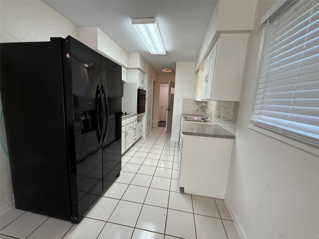 818 Fontana Avenue - Photo 4