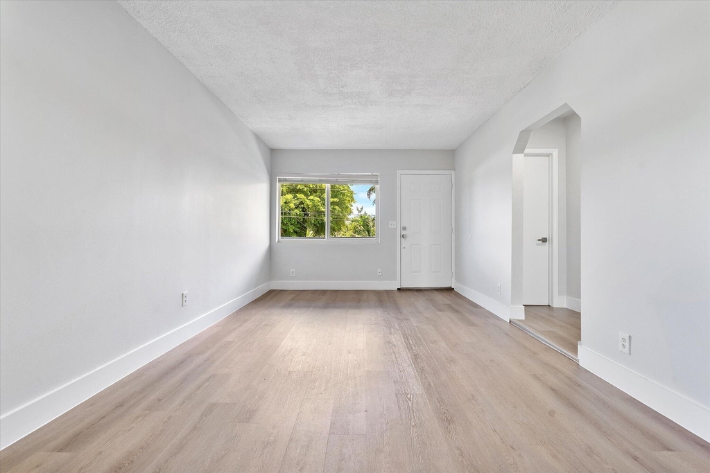 720 Ne 7th Street - Photo 14