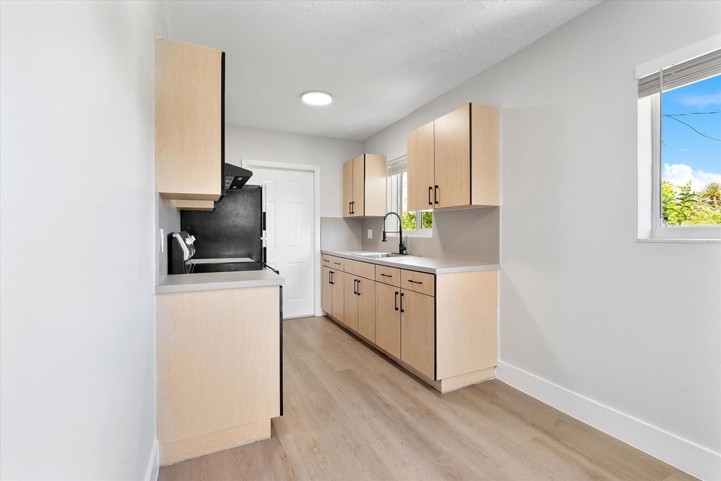 720 Ne 7th Street - Photo 18