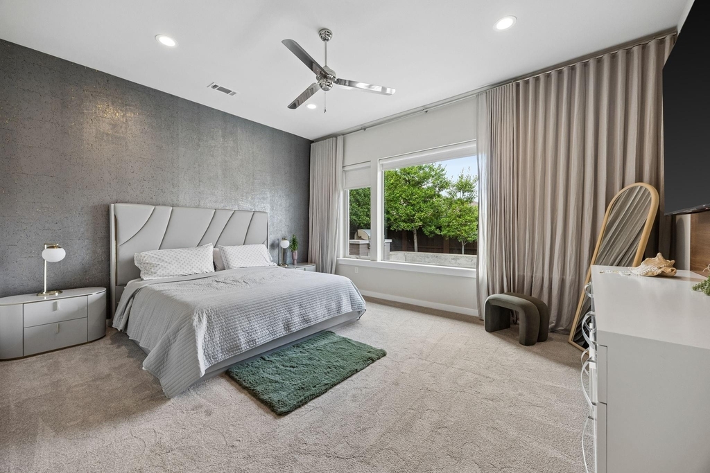 636 Benalla Drive - Photo 18