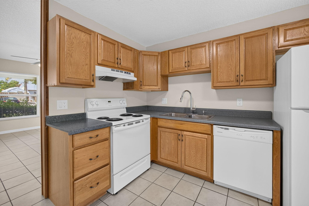 8697 Se Hobe Ridge Avenue - Photo 9