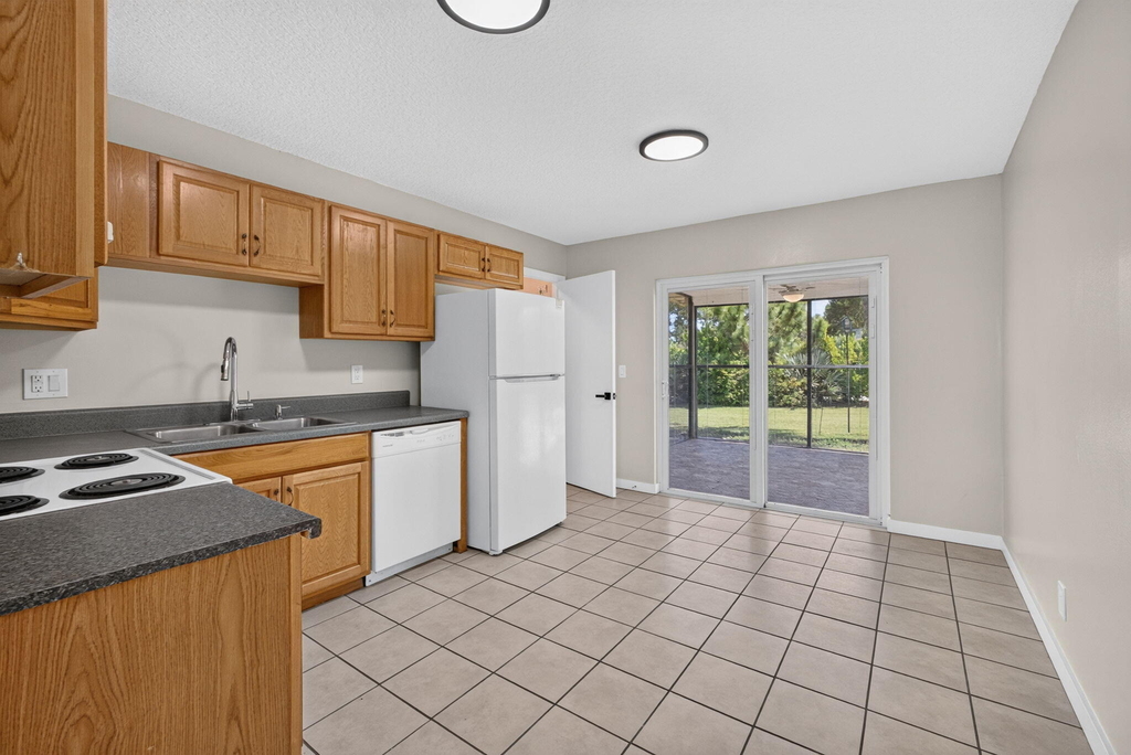 8697 Se Hobe Ridge Avenue - Photo 8