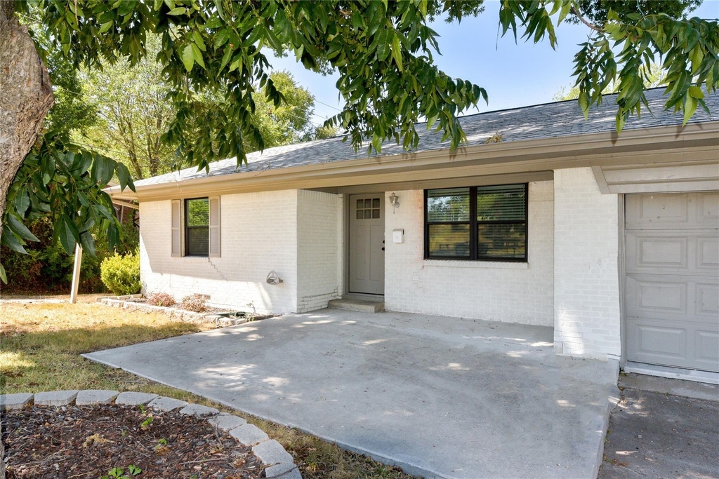 508 Rogers Way - Photo 1
