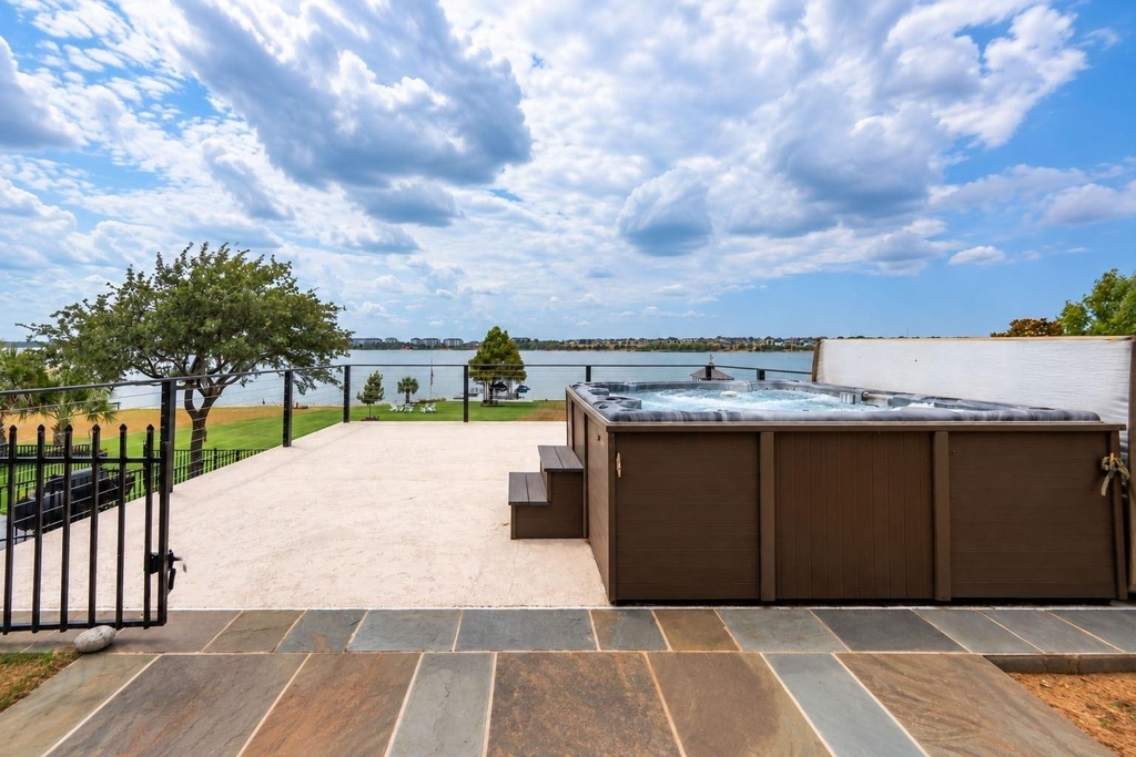 2313 Windjammer Way - Photo 34