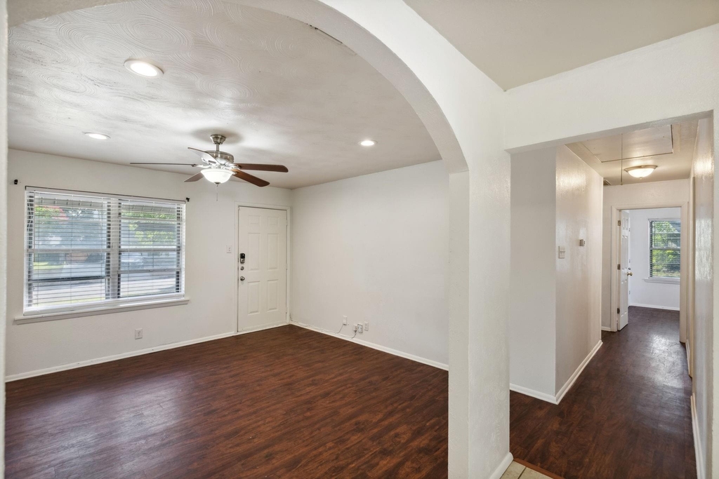 809 Helen Drive - Photo 17