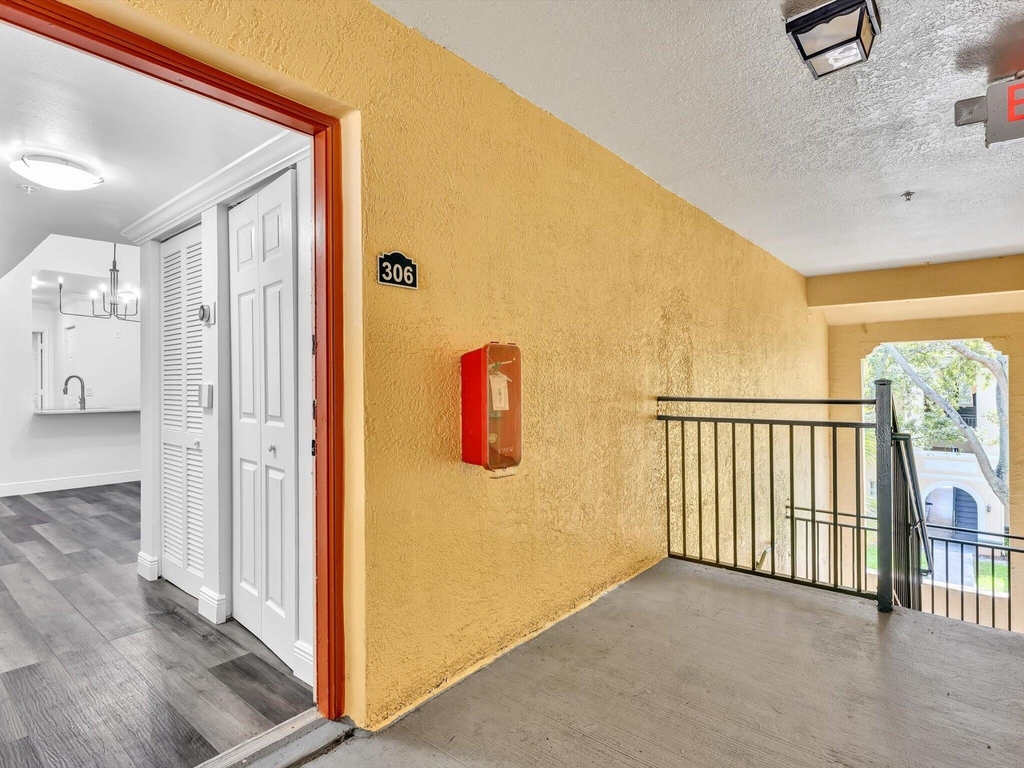 2433 Centergate Drive - Photo 3