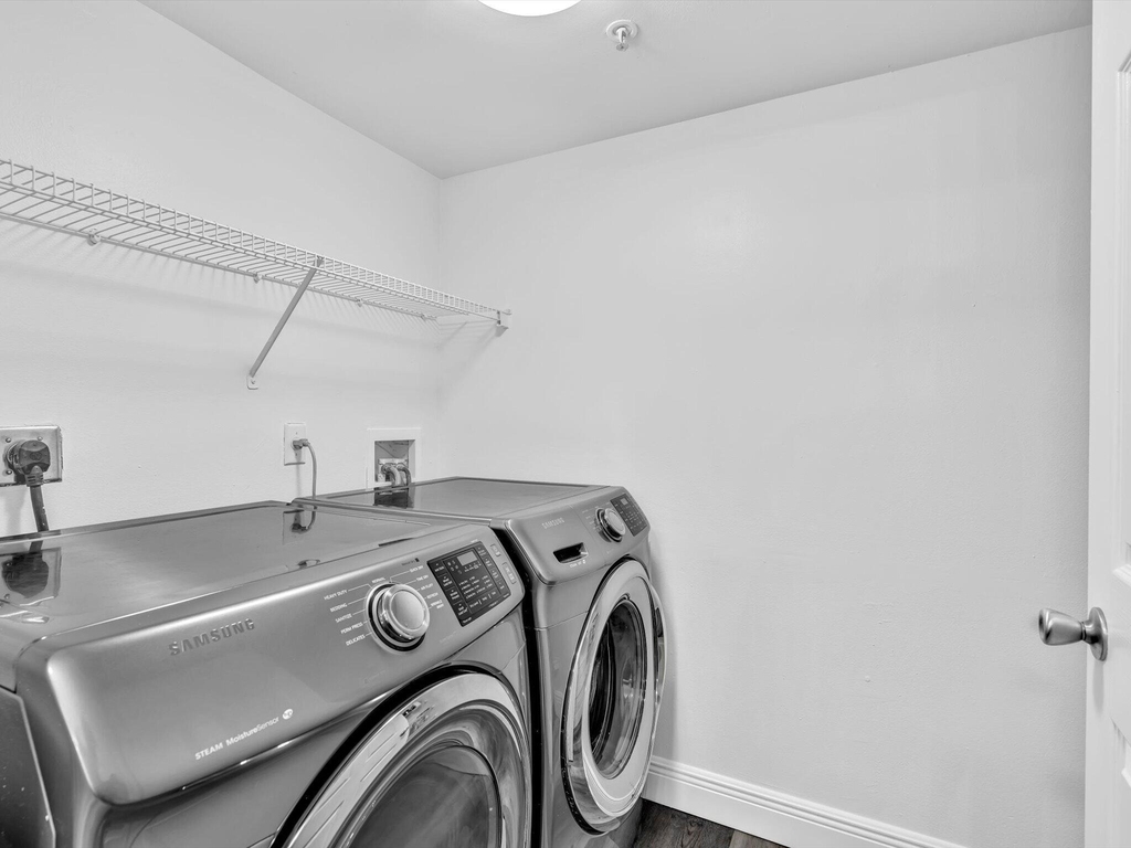 2433 Centergate Drive - Photo 21