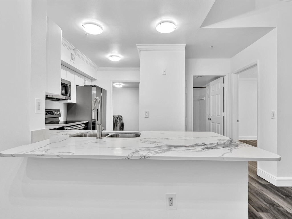 2433 Centergate Drive - Photo 14