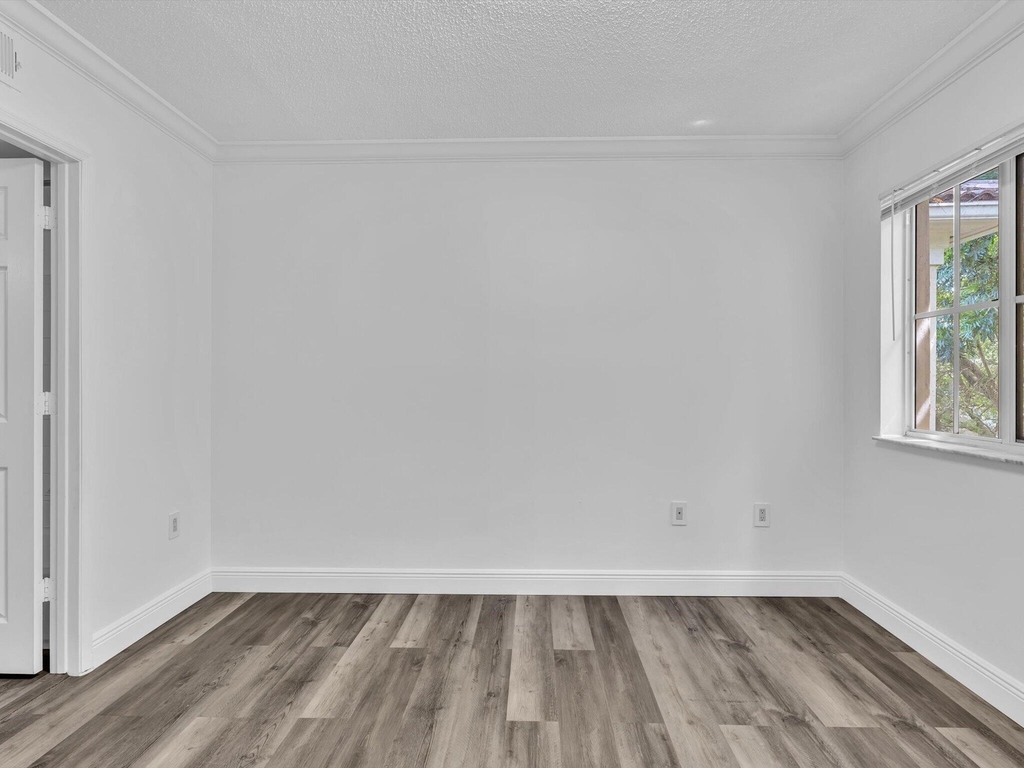 2433 Centergate Drive - Photo 35