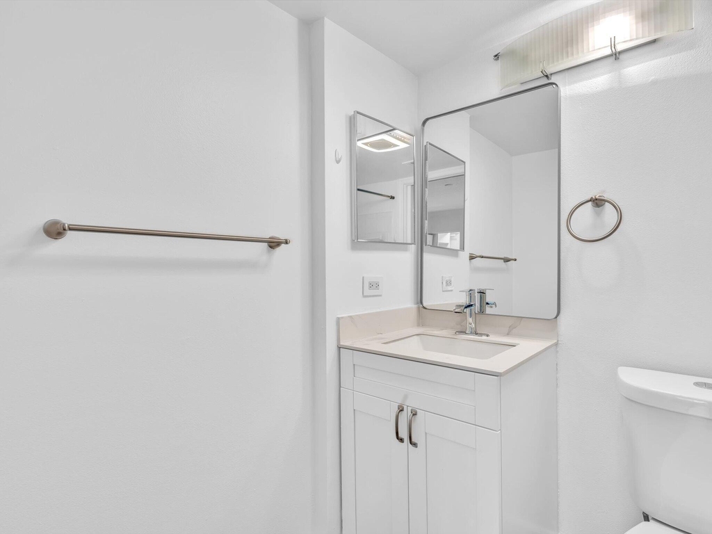 2433 Centergate Drive - Photo 29