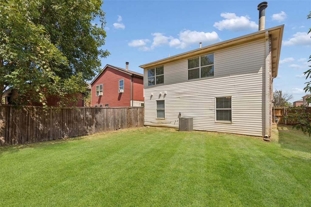 2034 Peregrine Court - Photo 30