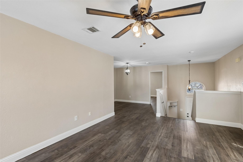 2034 Peregrine Court - Photo 3