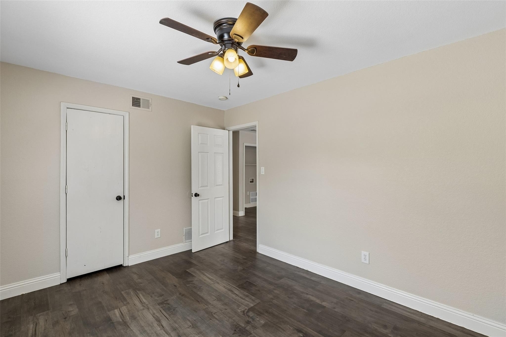 2034 Peregrine Court - Photo 26