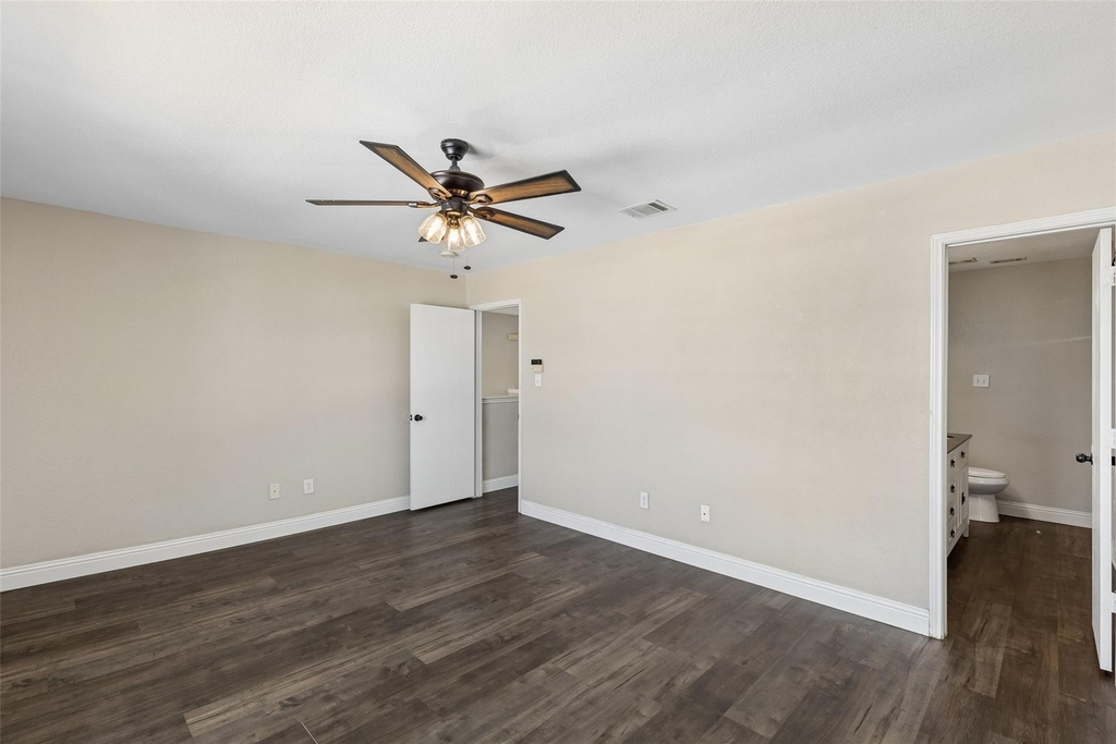 2034 Peregrine Court - Photo 14