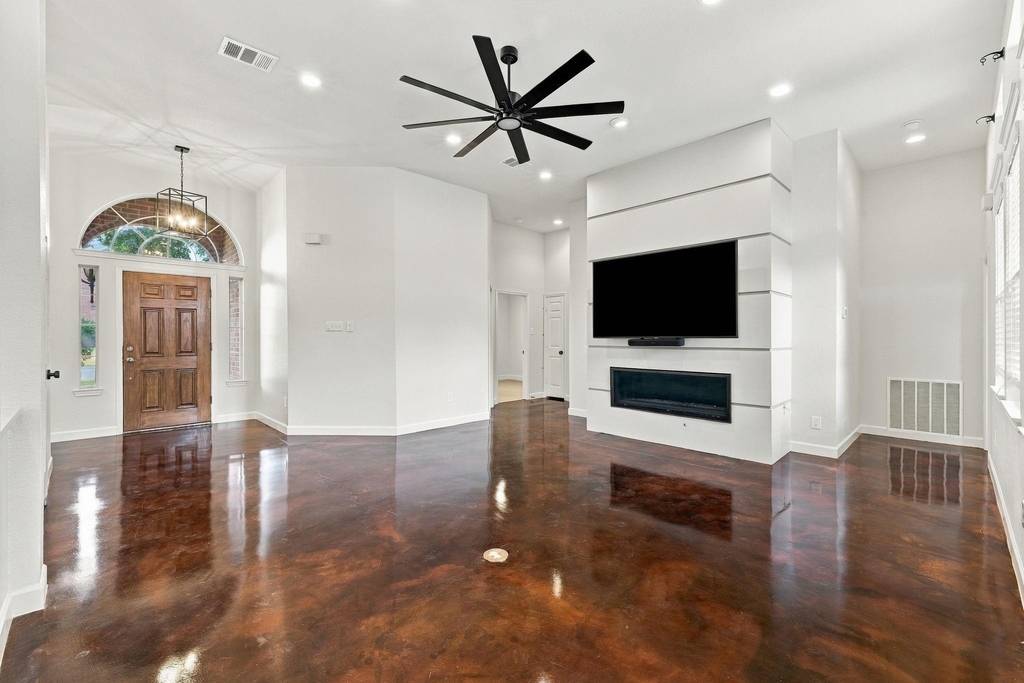 906 Homestead Trail - Photo 5