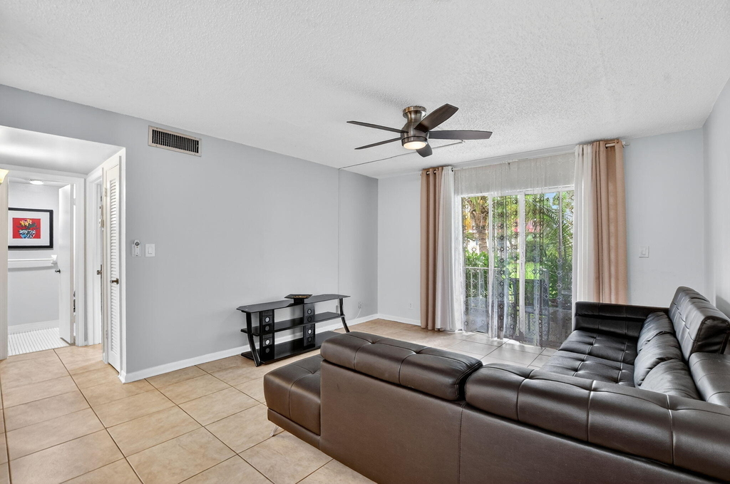 555 Se 8th Street - Photo 7