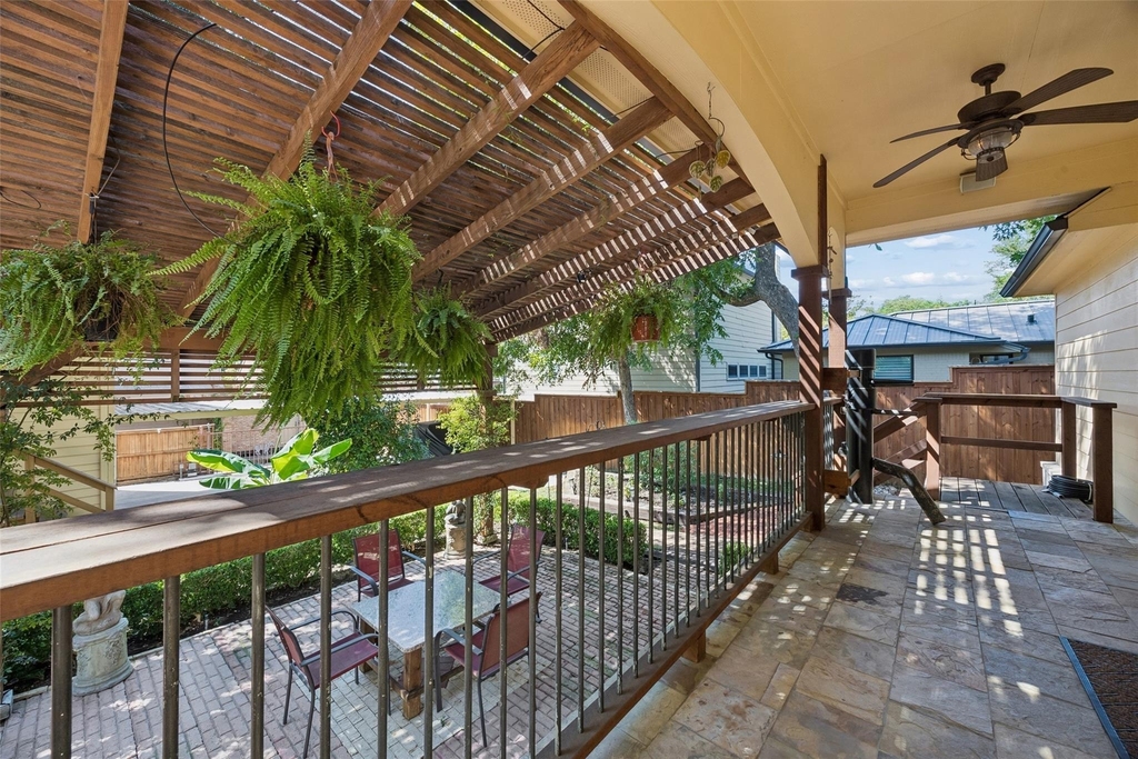 8525 Briarwood Lane - Photo 20