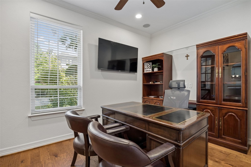 8525 Briarwood Lane - Photo 2