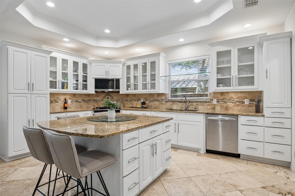 8525 Briarwood Lane - Photo 6
