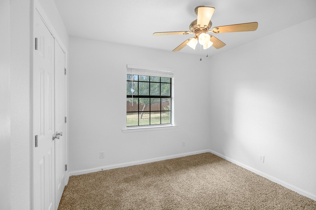 3052 Cameo Lane - Photo 4