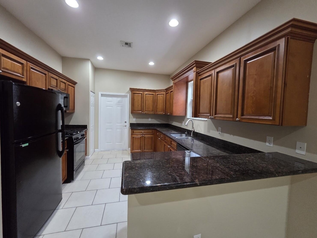 4409 Coquina Winds Way - Photo 10