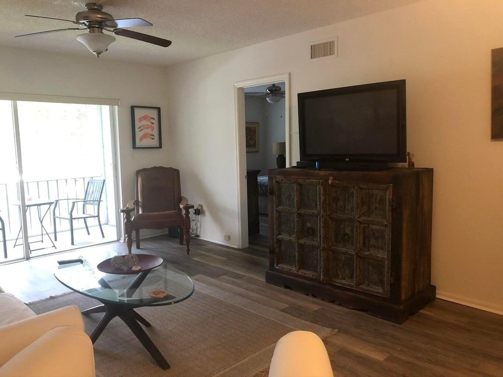 9826 Marina Boulevard - Photo 4