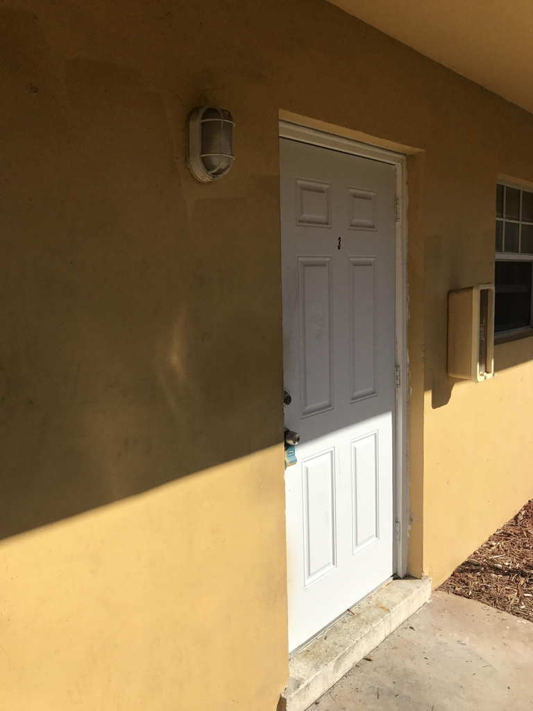 652 Sw 16th Avenue - Photo 9