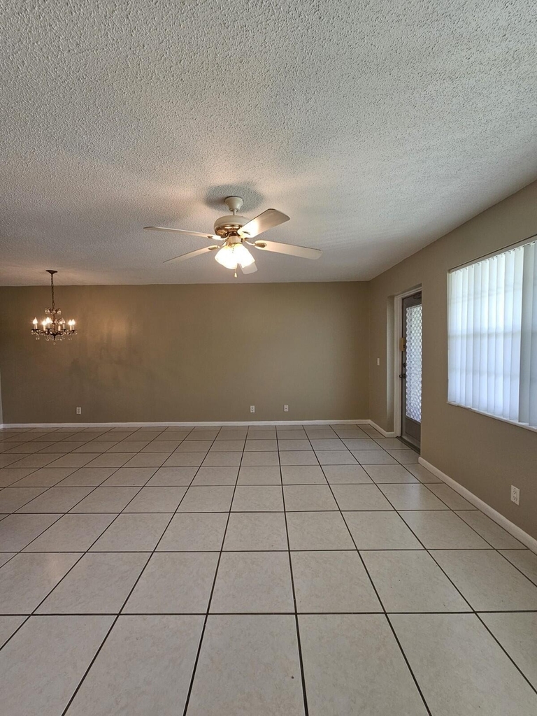 289 Camden L - Photo 2