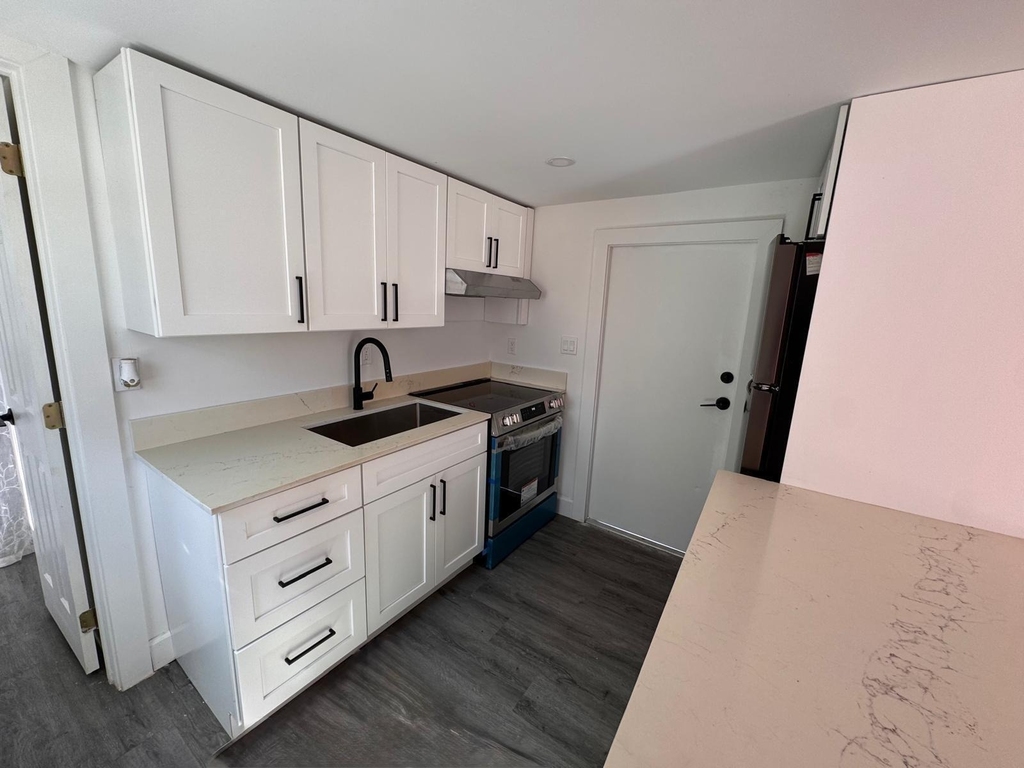 357 Hunting Club Avenue - Photo 2