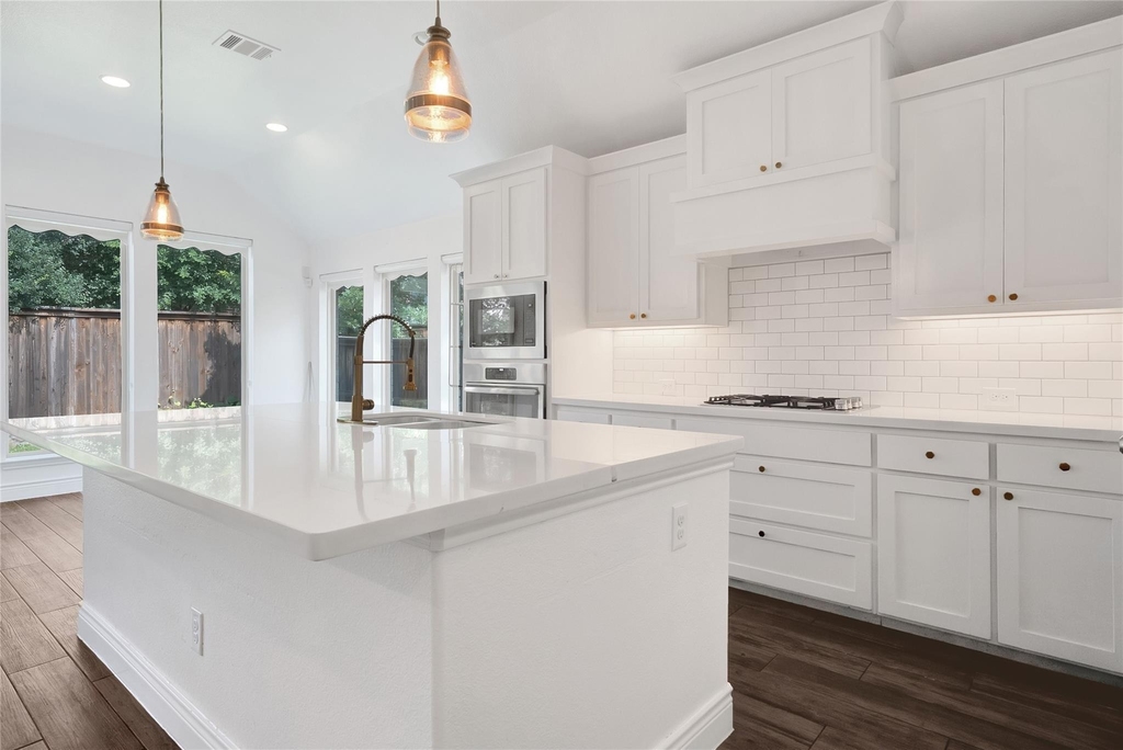 8509 Lake Arrowhead Trail - Photo 4