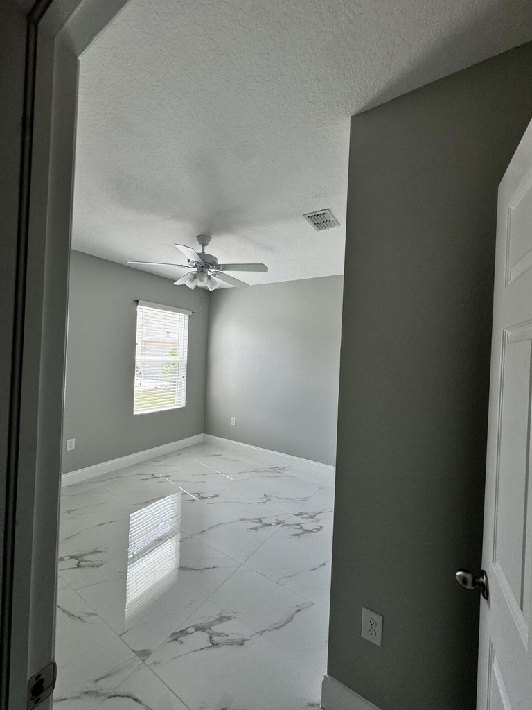 2251 Sw Garfield Drive Sw - Photo 3