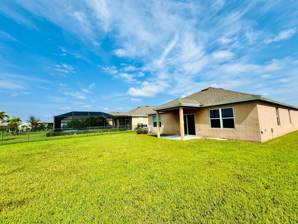 2251 Sw Garfield Drive Sw - Photo 10