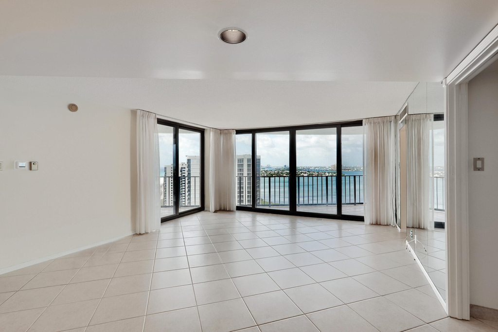 5420 N Ocean Drive - Photo 3