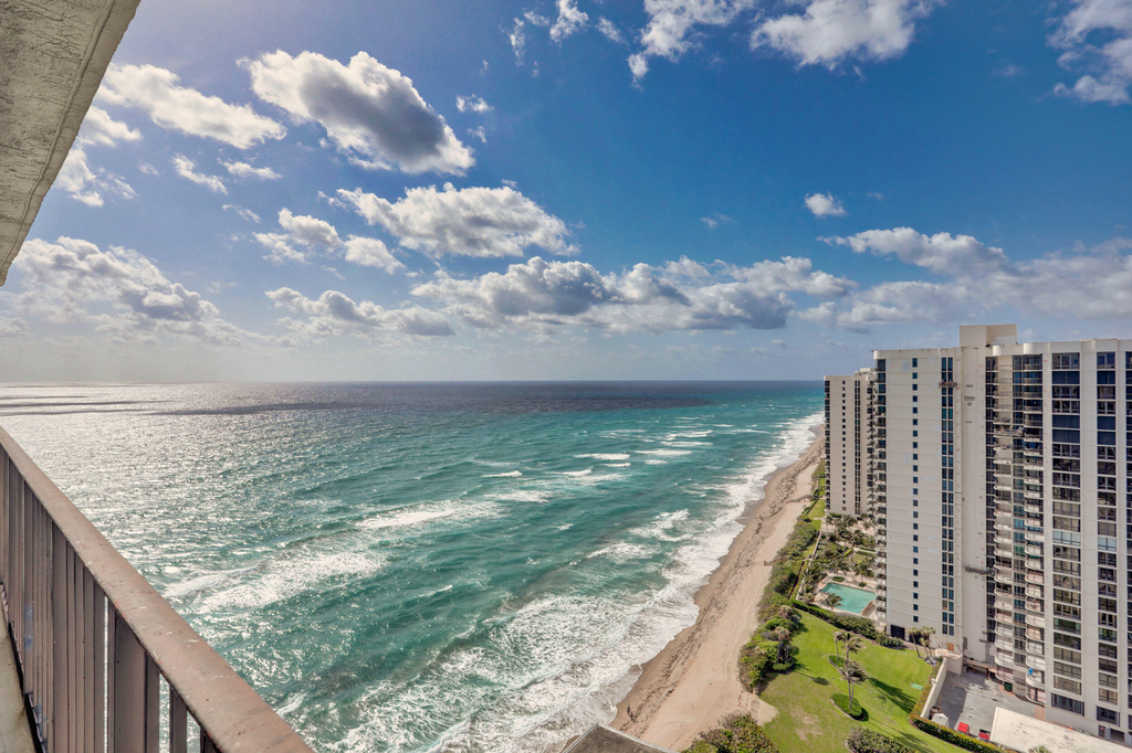 5420 N Ocean Drive - Photo 35