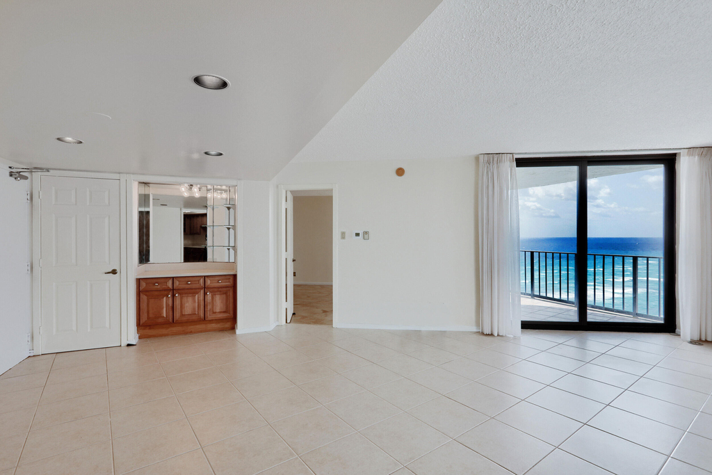 5420 N Ocean Drive - Photo 6
